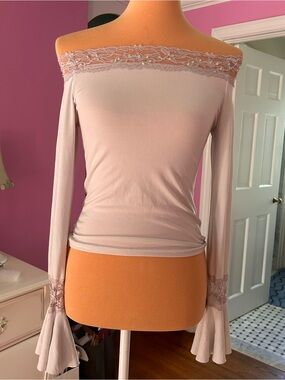Women's Off-Shoulder Light Pink Lace-Trim Long Sleeve Top
